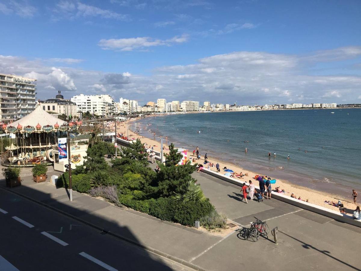 Appartement T2 Face Plage Avec Balcon, Cuisine Equipee Et Tv - Fr-1-92-908 Les Sables-dʼOlonne Kültér fotó