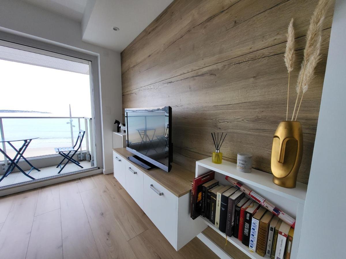 Appartement T2 Face Plage Avec Balcon, Cuisine Equipee Et Tv - Fr-1-92-908 Les Sables-dʼOlonne Kültér fotó