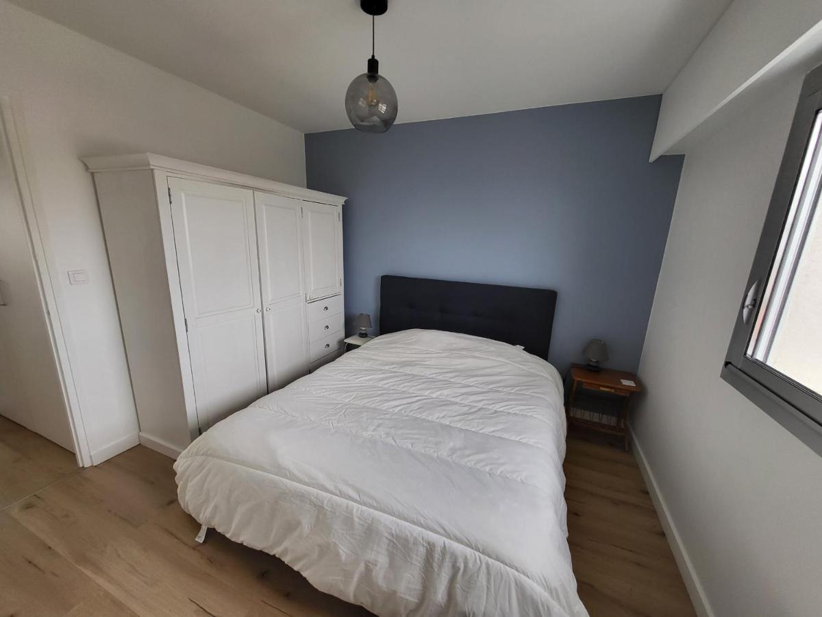 Appartement T2 Face Plage Avec Balcon, Cuisine Equipee Et Tv - Fr-1-92-908 Les Sables-dʼOlonne Kültér fotó