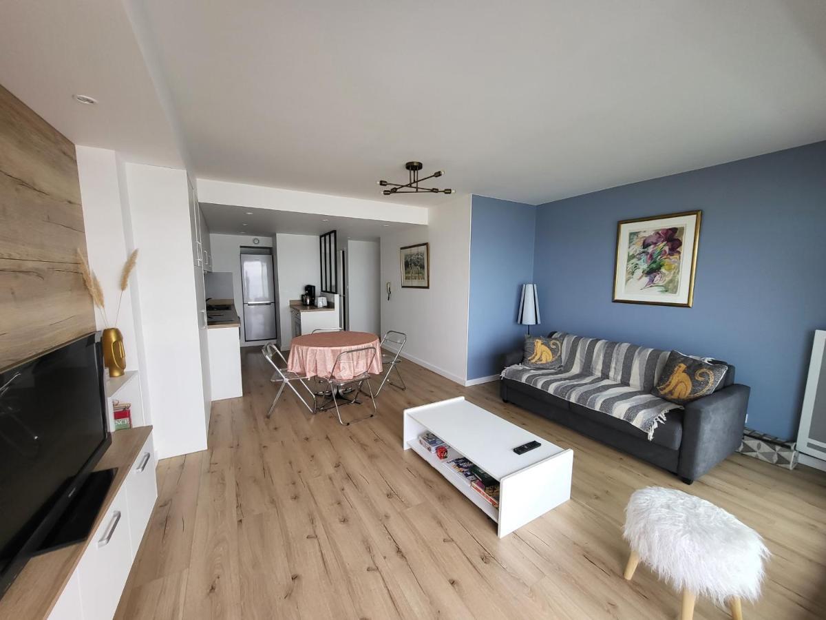 Appartement T2 Face Plage Avec Balcon, Cuisine Equipee Et Tv - Fr-1-92-908 Les Sables-dʼOlonne Kültér fotó